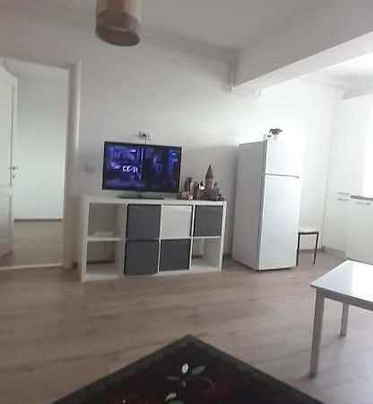 Apartament Central. Bloc Nou. Διαμέρισμα Μπακάου Εξωτερικό φωτογραφία