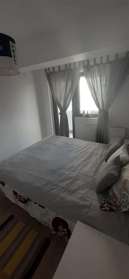 Apartament Central. Bloc Nou. Διαμέρισμα Μπακάου Εξωτερικό φωτογραφία